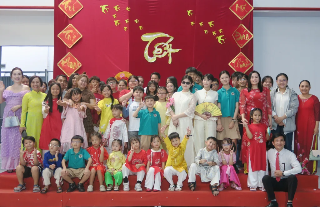 VSCHOOL TET FAIR 2026 BINH NGO