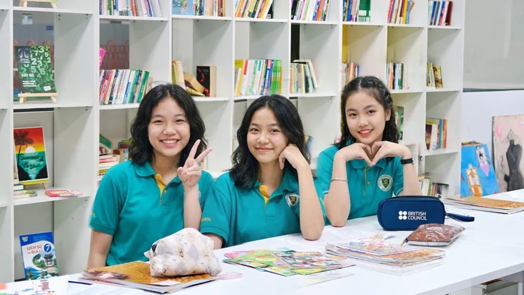 Chương Trình Học Toàn Diện Được Cập Nhật Tại Bản Tin Học Đường