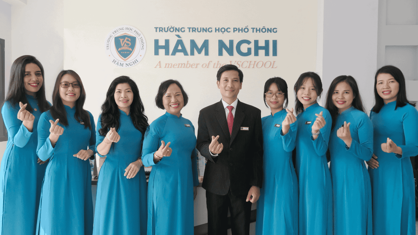 Đội Ngũ Giáo Viên Giảng Dạy Tại Trường THPT Hàm Nghi