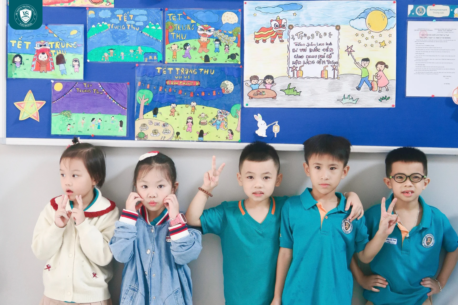 Những bức tranh về chủ đề Trung Thu do các lớp tại VSCHOOL thực hiện